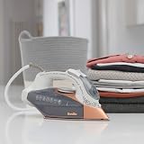 Breville DiamondXpress Steam Iron 3100W 200G Shot Diamond Soleplate view 9