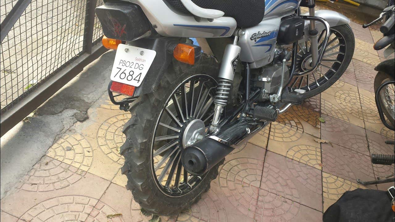 mote tyre wali motorcycle