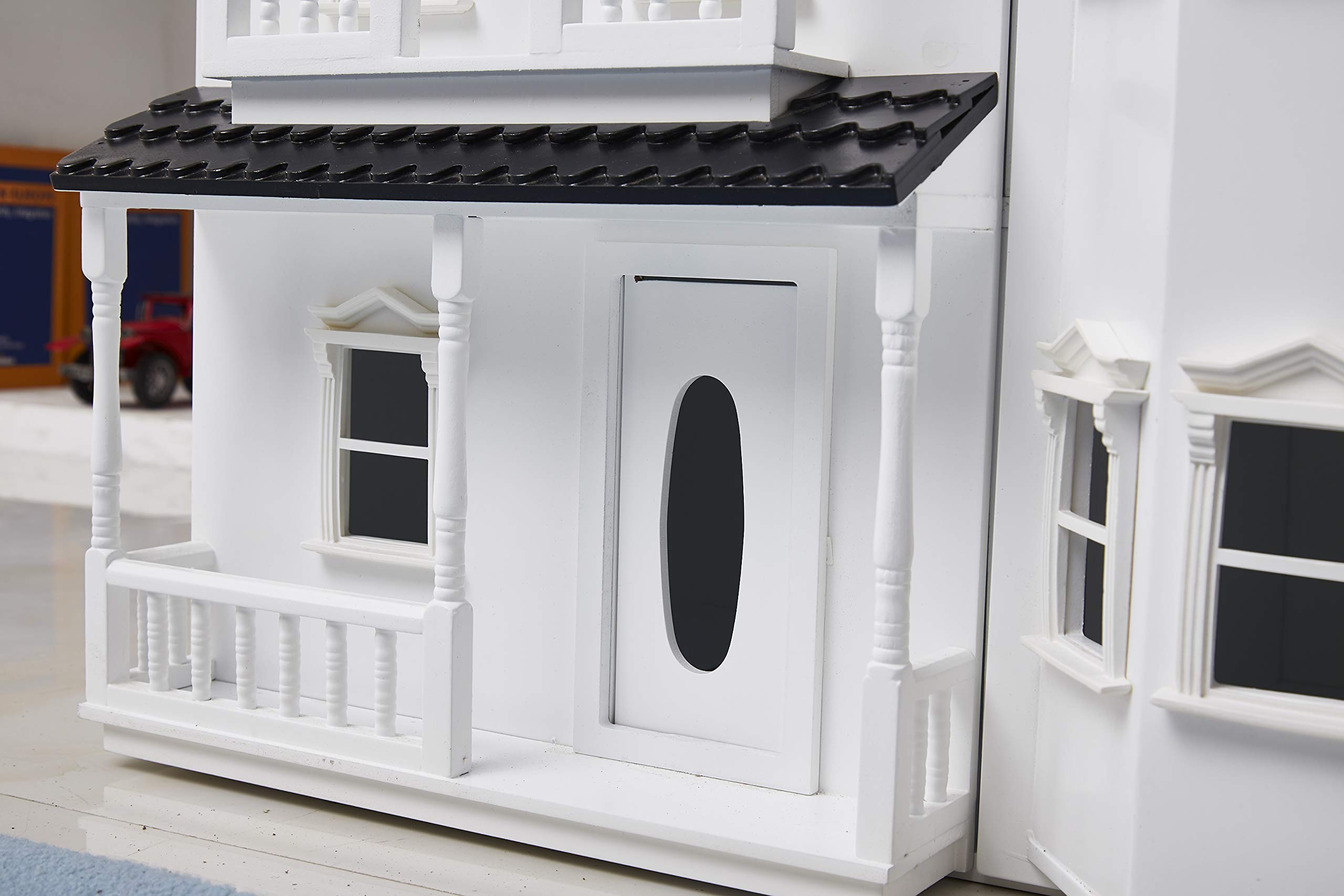 dolls house cottage