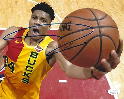 milwaukee bucks team store