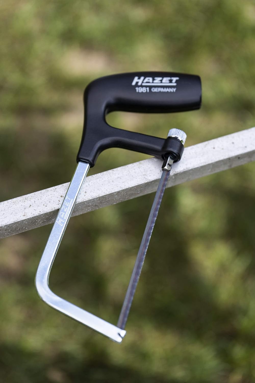 Hazet 1981 Small Hacksaw – 9.91" Total Length, For 5.91" Blades, 32 TPI – German Quality