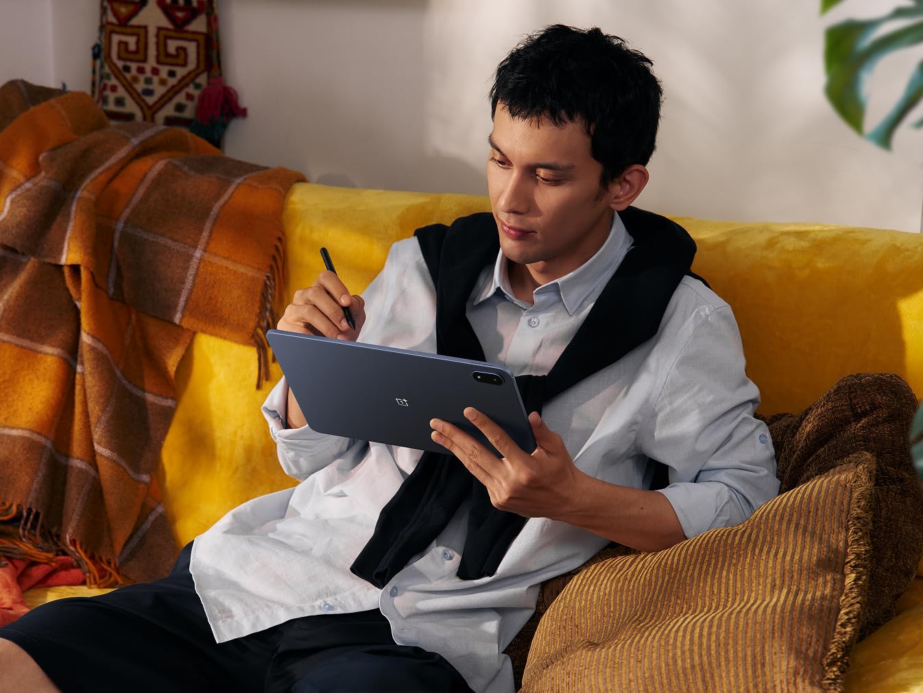 OnePlus Pad3 Storm Blue, pantalla de 13.2″ 3.4KLCD144Hz, Snapdragon8Elite, 12GB/256GB, batería de 12,140mAh con carga de 80W, Dolby Atmos de 8 parlantes, cuerpo delgado de aluminio de 5.97mm