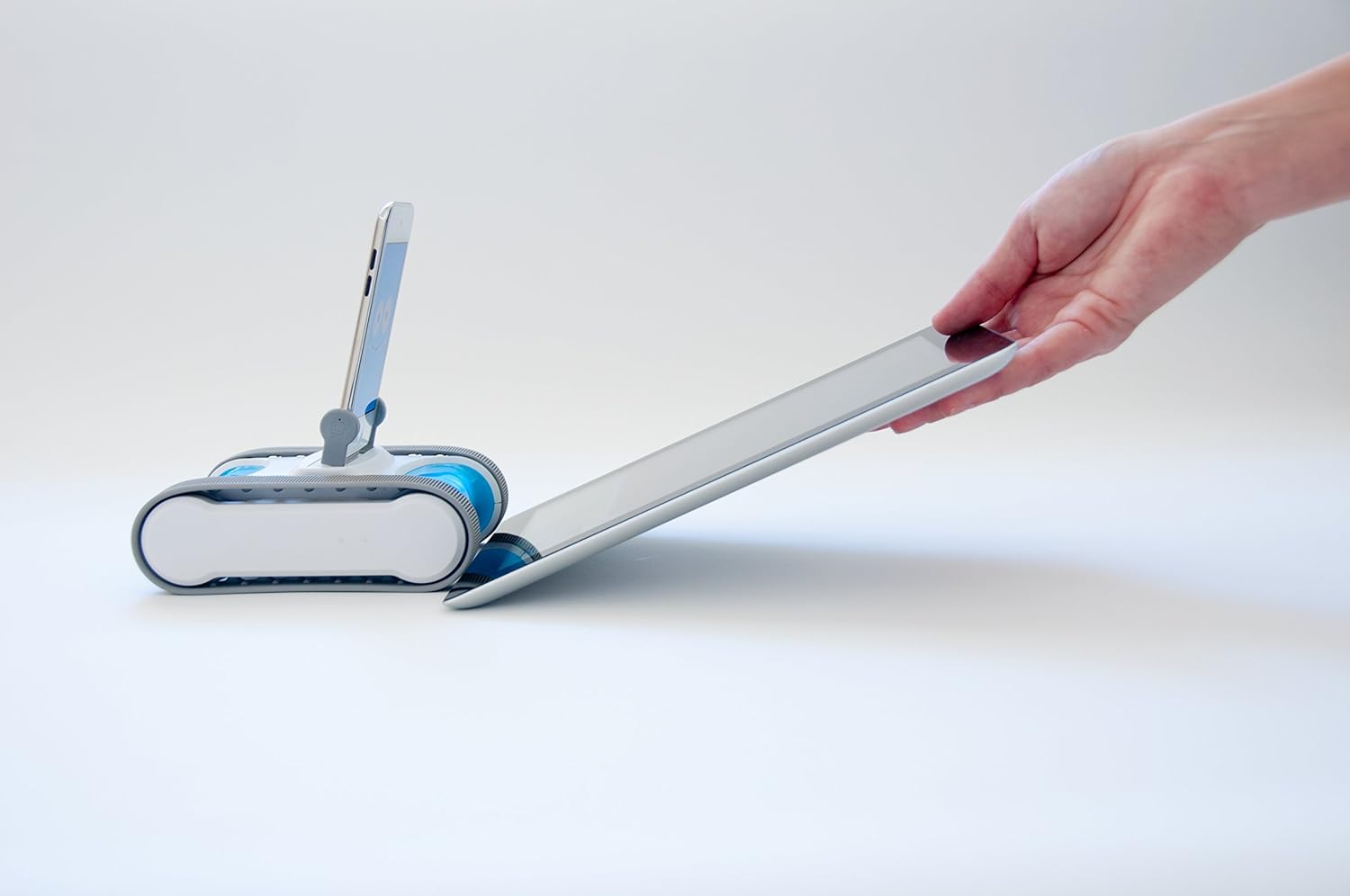 Romotive Romo Smartphone Robot Review