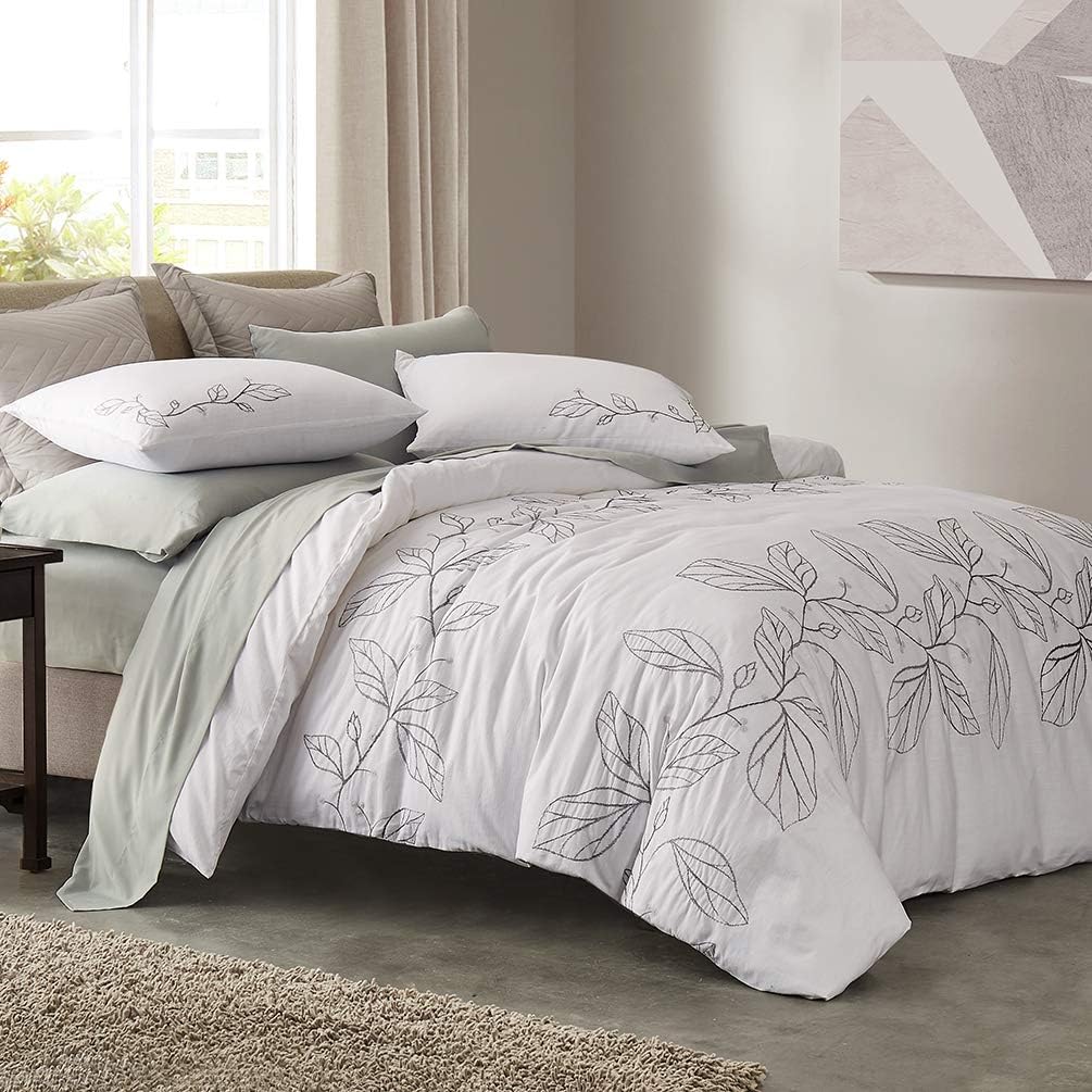 SHALALA NEW YORK Embroidery Cotton Duvet Cover Set with 2 Pillow Shams - Ultra Soft Cotton Slub Yarn Comforter Cover - All Season Comfortable - Machine Washable (White, King)