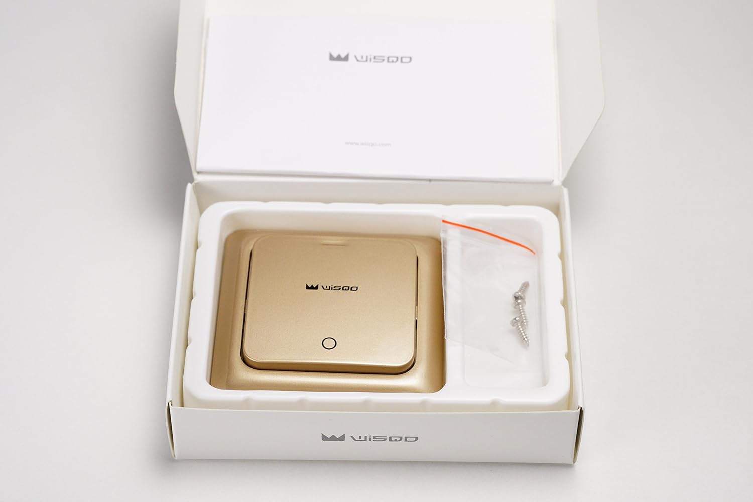WisQo Wireless Light Switch. Works with WisQo Receiver. Add a Remote Switch for Your Light Easily. Avoid Chasing Wires into Walls. Save Cost and Time. Gold - Image 5