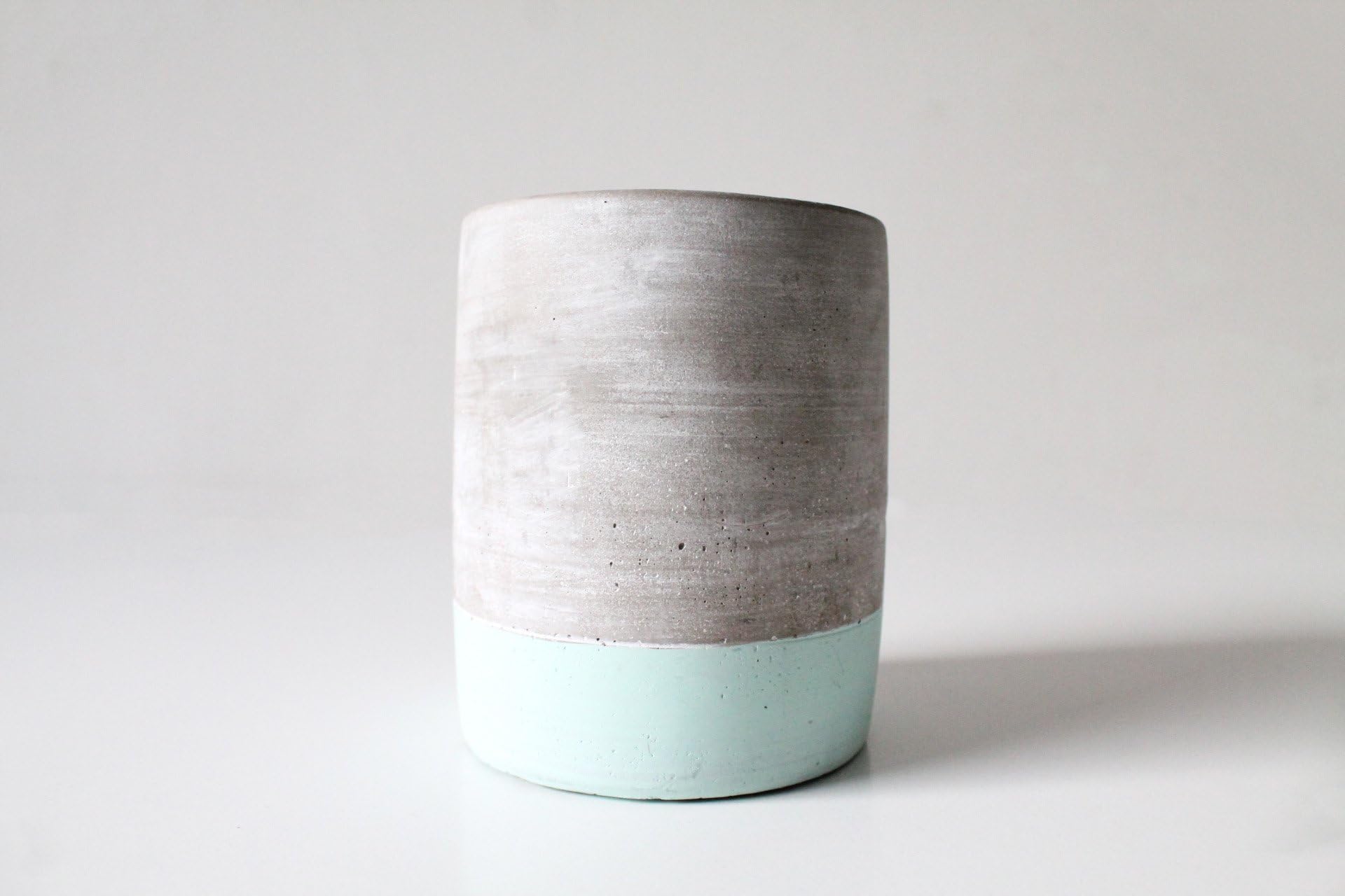 Azzavara 100% Natural Soy Candle, Clean Burning. Vanilla-Caramel Scent. With elegant and natural packaging gift