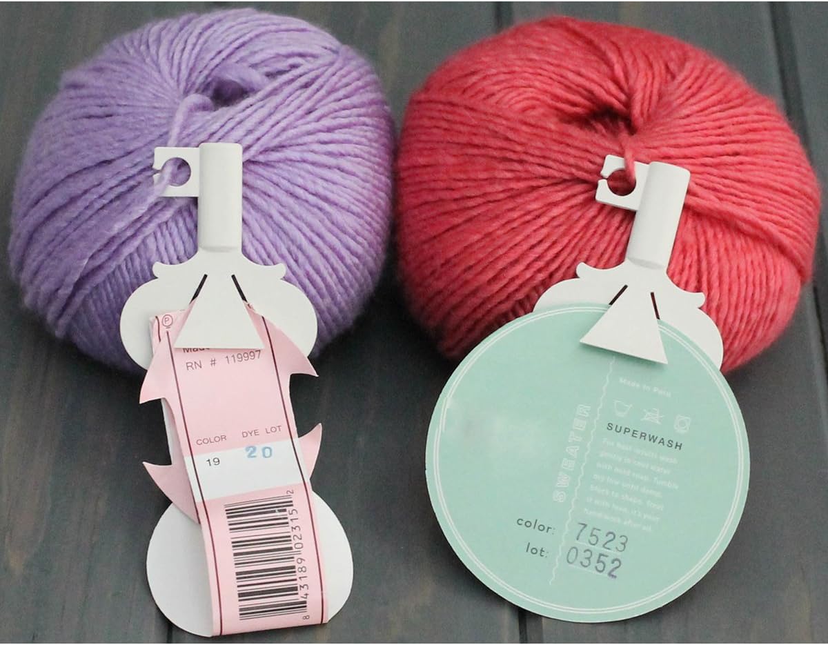 Kahoot V400 Yarn Valet Yarn Keys 3.75 x 1.75 x 5.5 in.