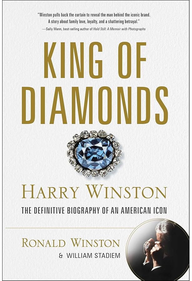 「カルティエ」のブランドブック（洋書）。ブランドの歴史等に関する本です。 カルティエ」のブランドブック（洋書）。ブランドの歴史等に関する本です。