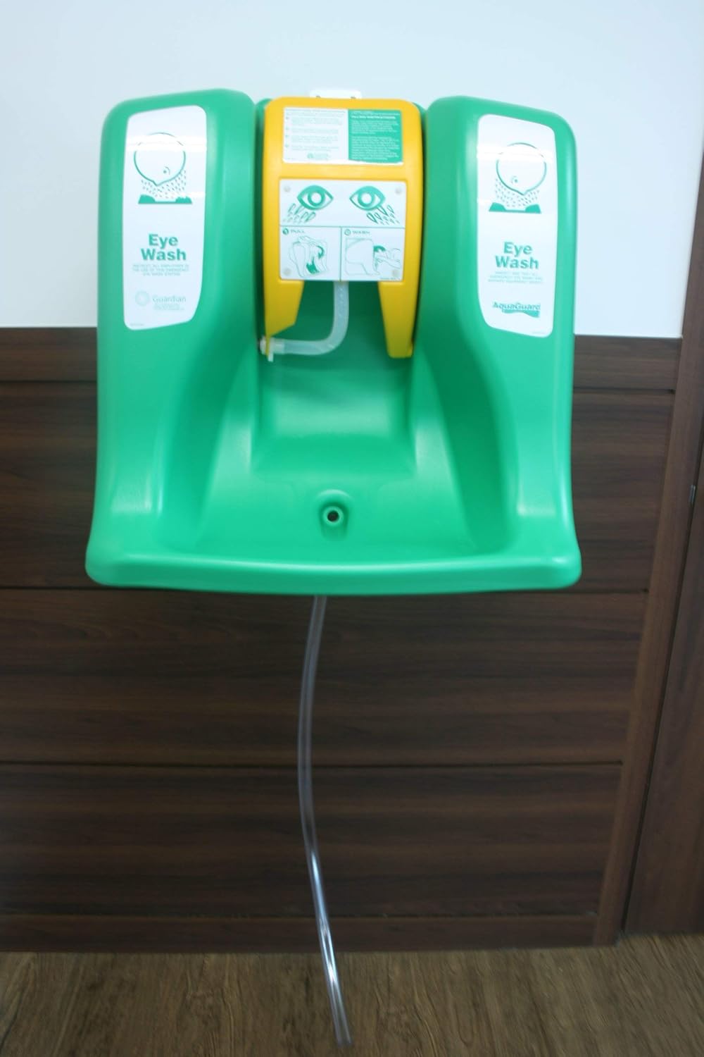 Guardian G1540 Polyethylene AquaGuard Gravity-Flow Portable Eyewash, 16 gal: Science Lab Eye Wash Units: Industrial & Scientific