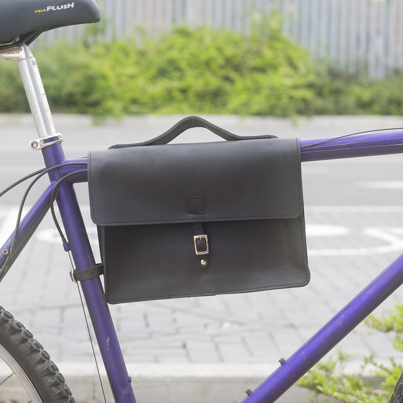 London Craftwork Classic Frame Satchel Bag for Bicycle Bike Genuine Leather Black Bike Bag Satch-BL