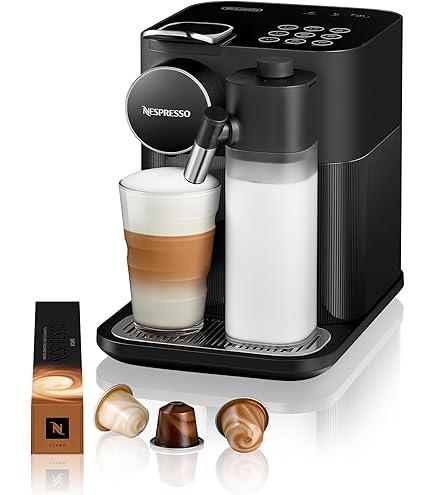Nespresso EN650BCA Gran Lattissima Espresso Machine by De'Longhi