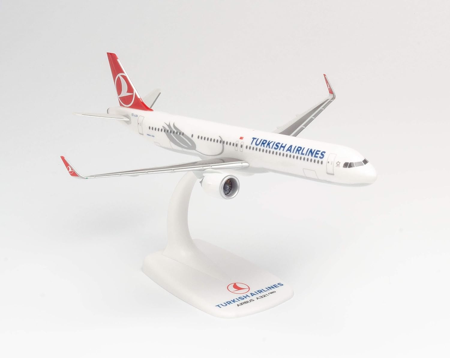 Herpa Snap-Fit airplane model Turkish Airlines Airbus A321neo, on a scale of 1:200, plastic miniature with pedestal, collectors edition - Image 4