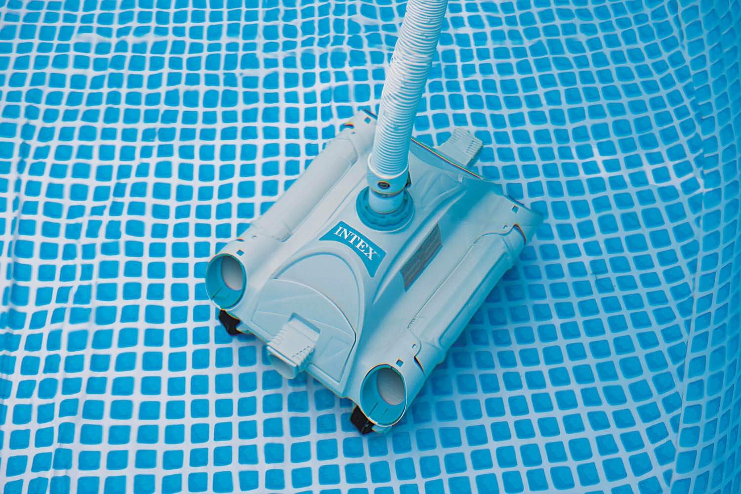 Above ground pool vacuum Clearance