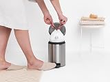 Brabantia newIcon Pedal Bin 3 L Matt Steel Fingerprint Proof view 8