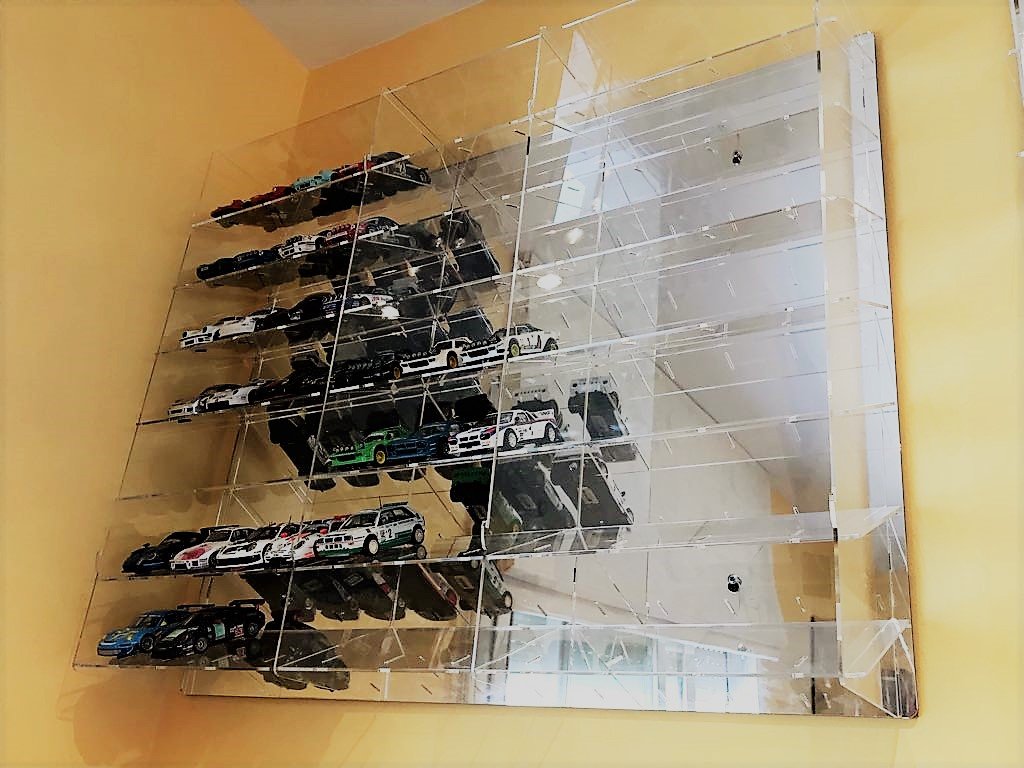 Montada mide 70x85x16 cm Fondo Transparente Técnicas Láser 1:32.3.4L7B