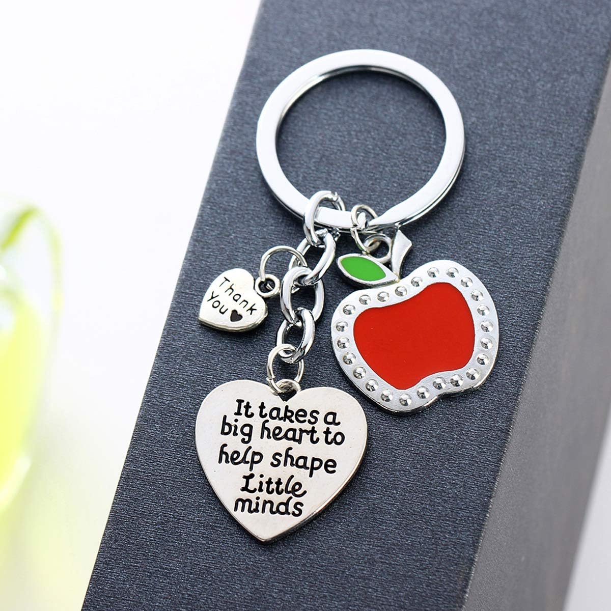 MADHAHEFU Teacher Appreciation Gifts It Takes A Big Heart To Help Shape Little Minds Keychain Thank You Gfits For Teacher (It Takes A Big Heart To Help Shape Little Minds) - Image 3
