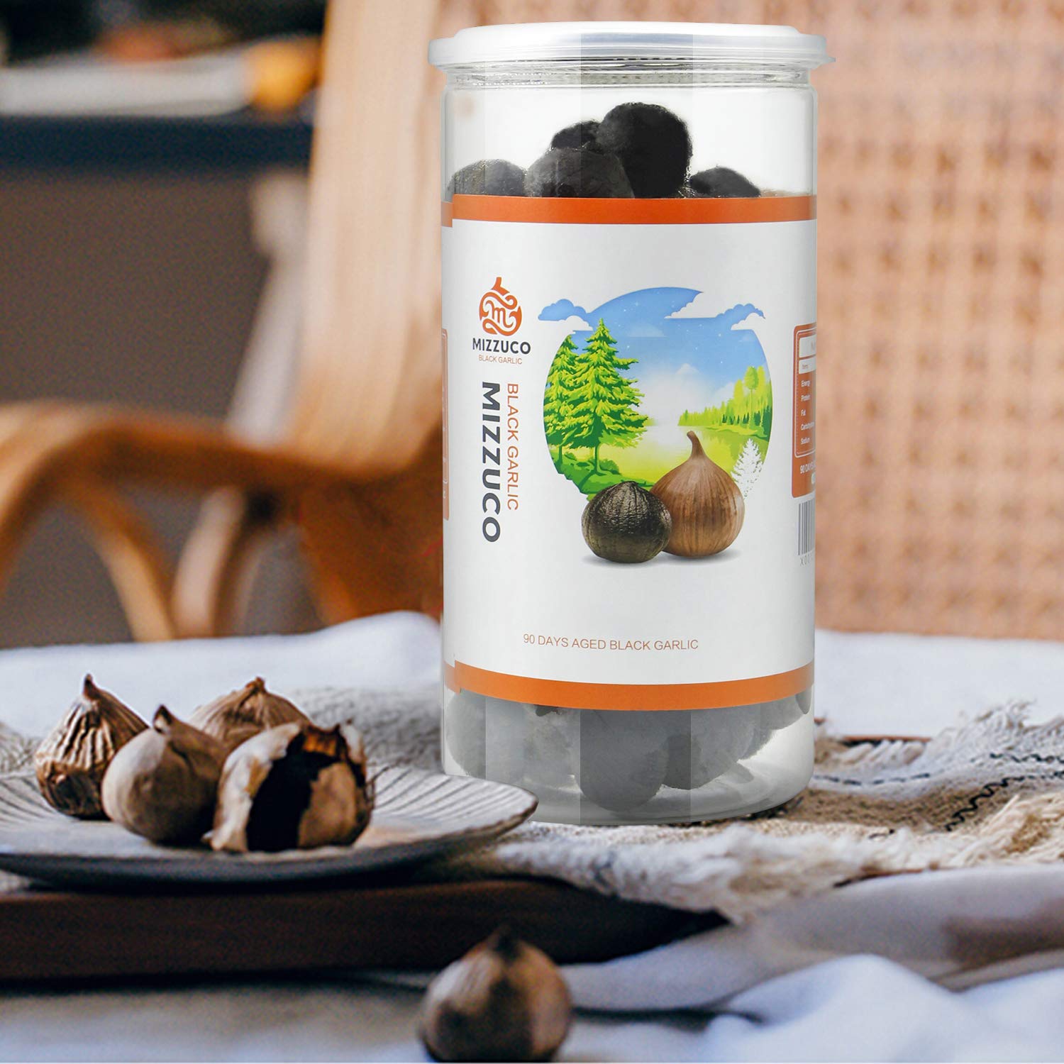 Mizzuco Black Garlic, 920G/32.45 OZ WHOLE Black Garlic Natural Fermented for 90 days Healthy Snack Ready to Eat or Sauce