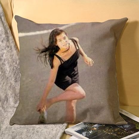 Amazon 北欧スタイル石田百合子 石田ゆり子 Yuriko Ishida枕カバーリネンクッションは 車とソファの枕カバー45 45 Cmを家庭用ユニセックス両面印刷用にカバーします 枕カバー ピローケース オンライン通販