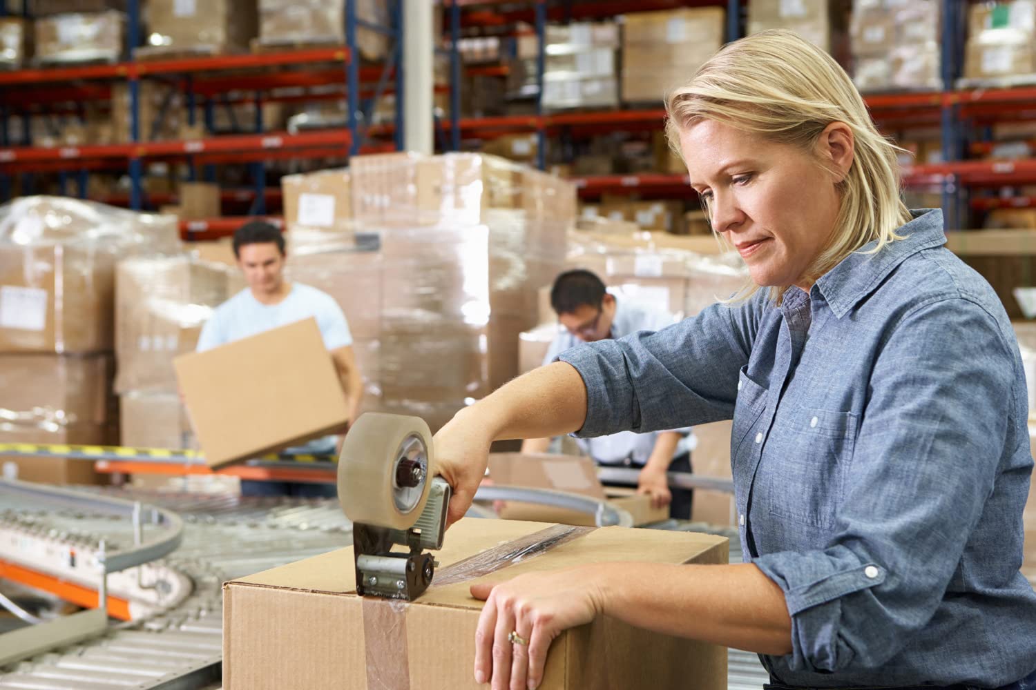 Idena 90129 - Klebeband braun, 50 mm x 66 m, 6 Rollen geräuscharmes Paketband, ideal für Umzug und Versand 7