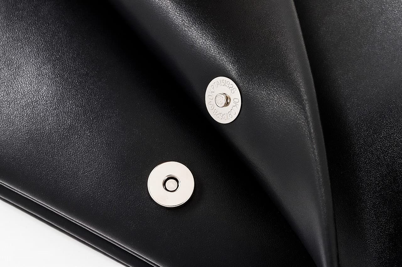 CLANE 3ROOM SHOULDER BAG BOOK BLACK：7/9発売 【ムック本付録】クラネ 3ルームショルダーバッグ(BLACK) スナップボタン付き