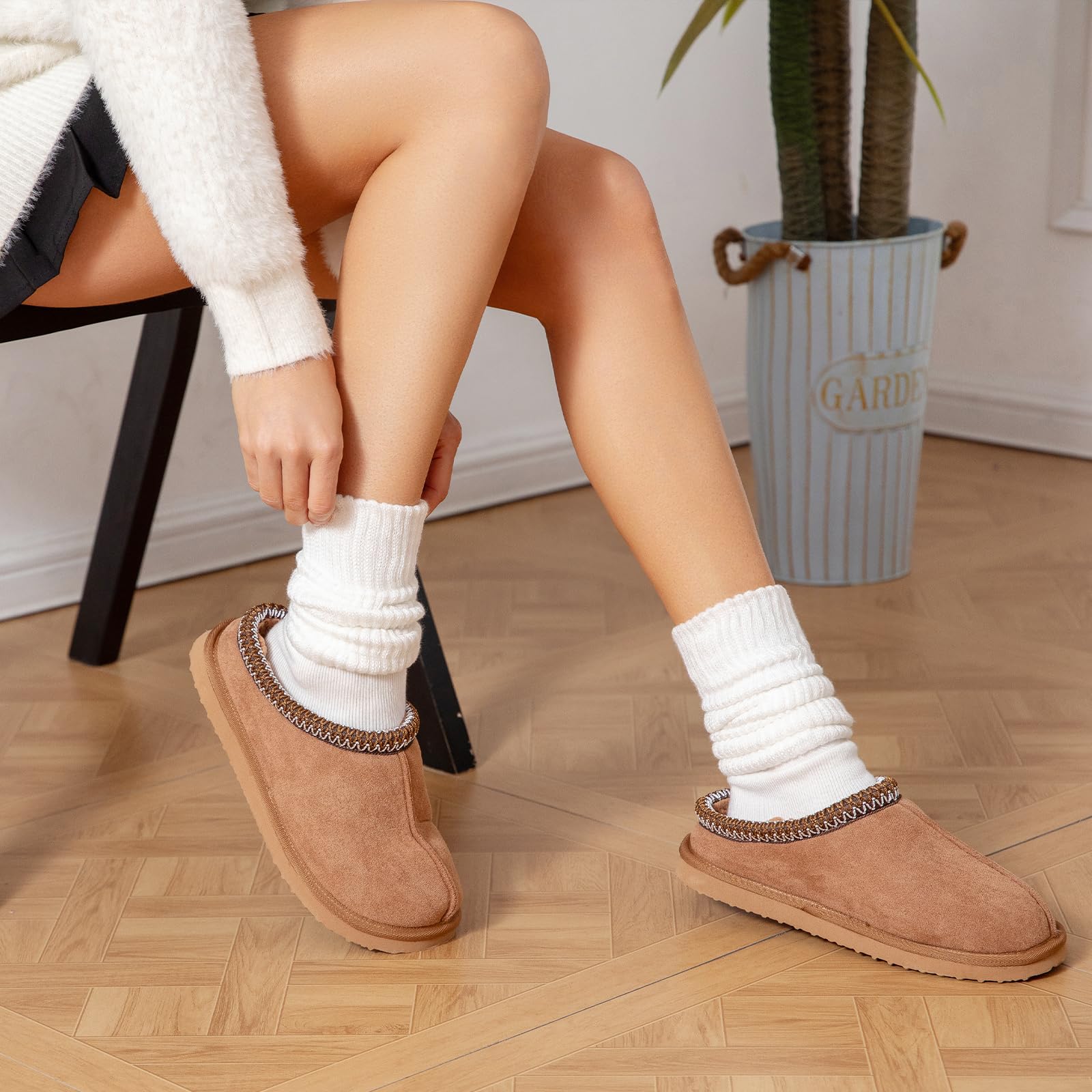 Gdazzio Women's Slippers Fuzzy Cozy Short Ankle Shoes Indoor and Outdoor Mules Furry Warm House Slippers for Woman Cute Fluffy Clogs