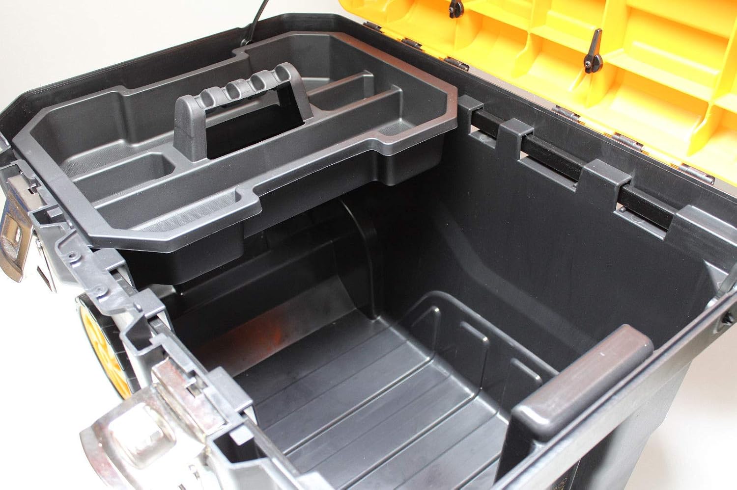 Tough Master Professional Extra Large Mobile Tool Box Chest 28'' / 72cm on Wheels with Tote Tray Handle for Big Power Tools (Wheeled Tool Box) - Image 5