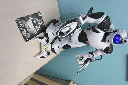 WowWee Robosapien V2 Full Function Humanoid Robot with