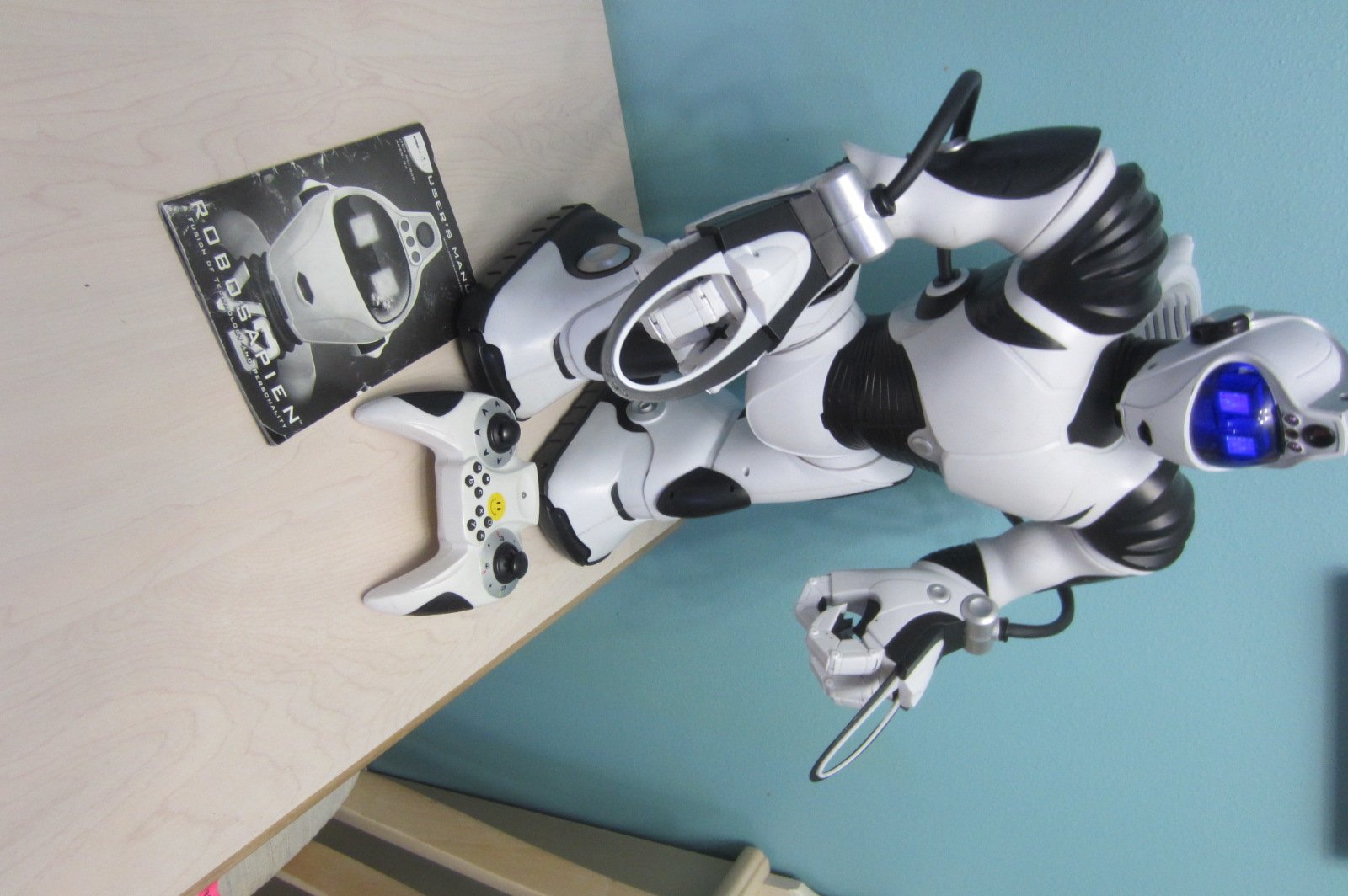 【専用】ロボサピエン WowWee Robosapien 二足歩行 ラジコン WowWee Robosapien Humanoid Toy Robot with Remote Control | eBay