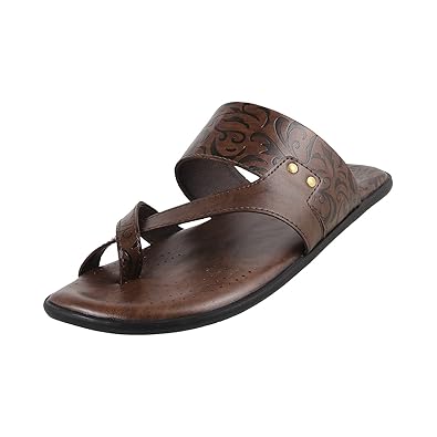 metro leather chappals