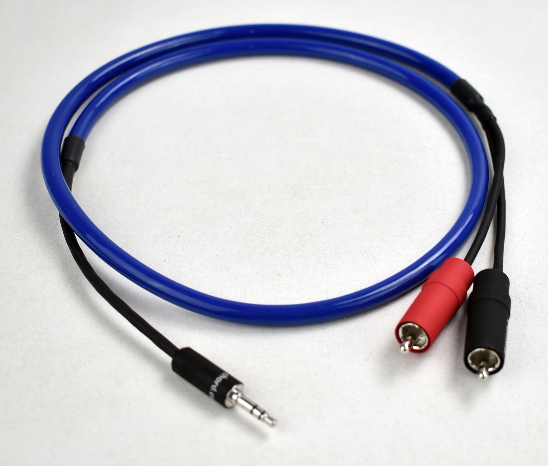 Chord Chameleon 3.5mm Mini Jack to 2 x RCA Analogue Audio Interconnect. Exclusive to Soundcraft Hi-Fi (1.0m)