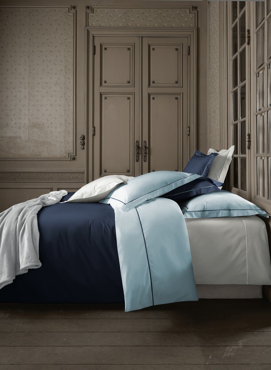 De Witte Lietaer Bumblebee Set Cotton Percale Duvet Cover + Pillowcases Luxury, Ink, 200x200 cm, Ice Blue/Navy