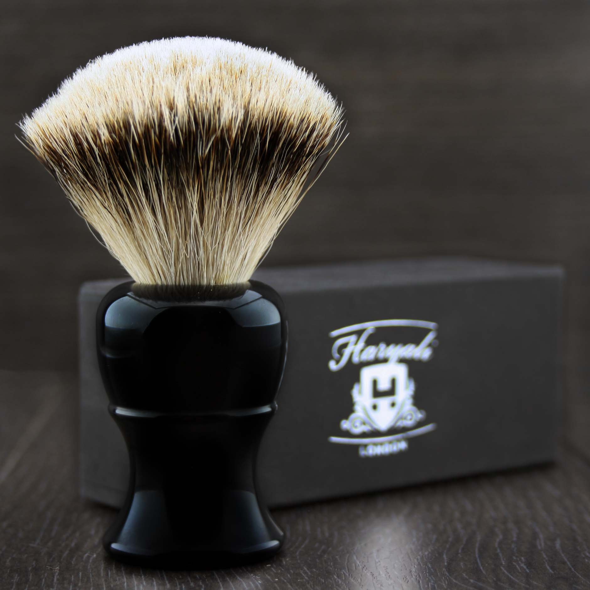 Men's Shaving Brush with Pure Sliver Tip Badger Hair in Black Handle. Perfect for Great Shave.