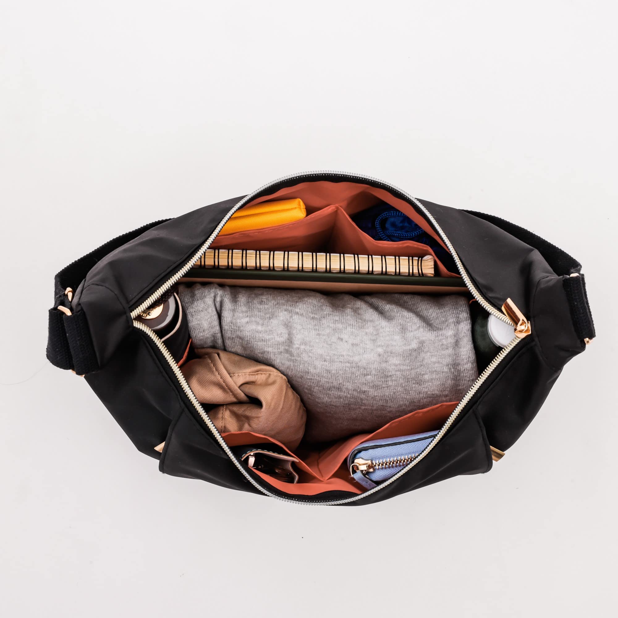 【ウタオ ムック本 付録】Utao ウタオ 撥水・軽量ショルダーバッグproduced by Satoko Iida