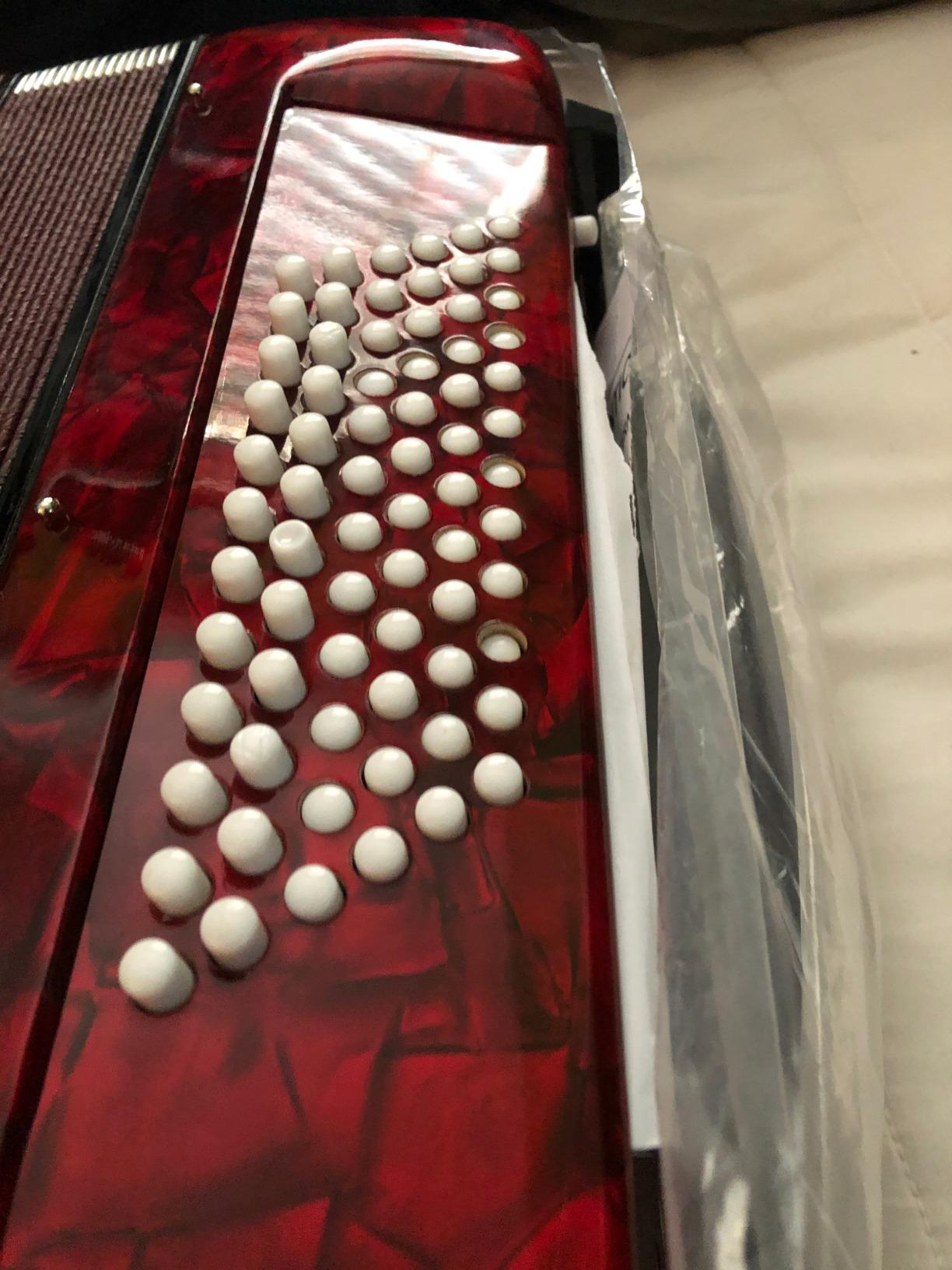 58/mo Finance Hohner Accordion 1305RED 97 Key 72 Bass Style