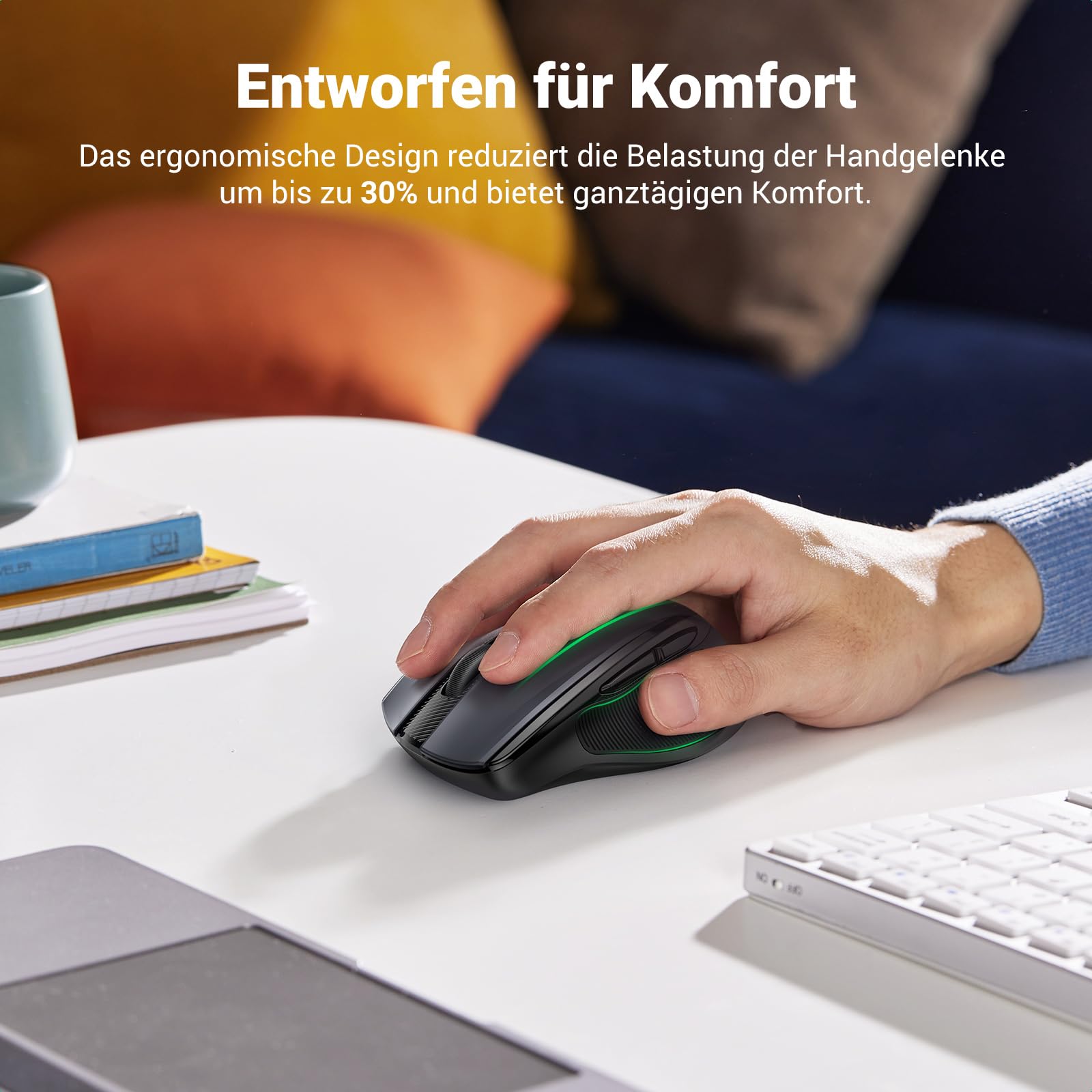 UGREEN 2.4G Maus kabellos mit 4000 DPI, Ergonomisches Design, Wireless Mouse mit USB Empfänger, 18 Monate Akkulaufzeit, funkmaus kompatibel mit Laptop Computer Windows macOS Linux (Schwarz) 2