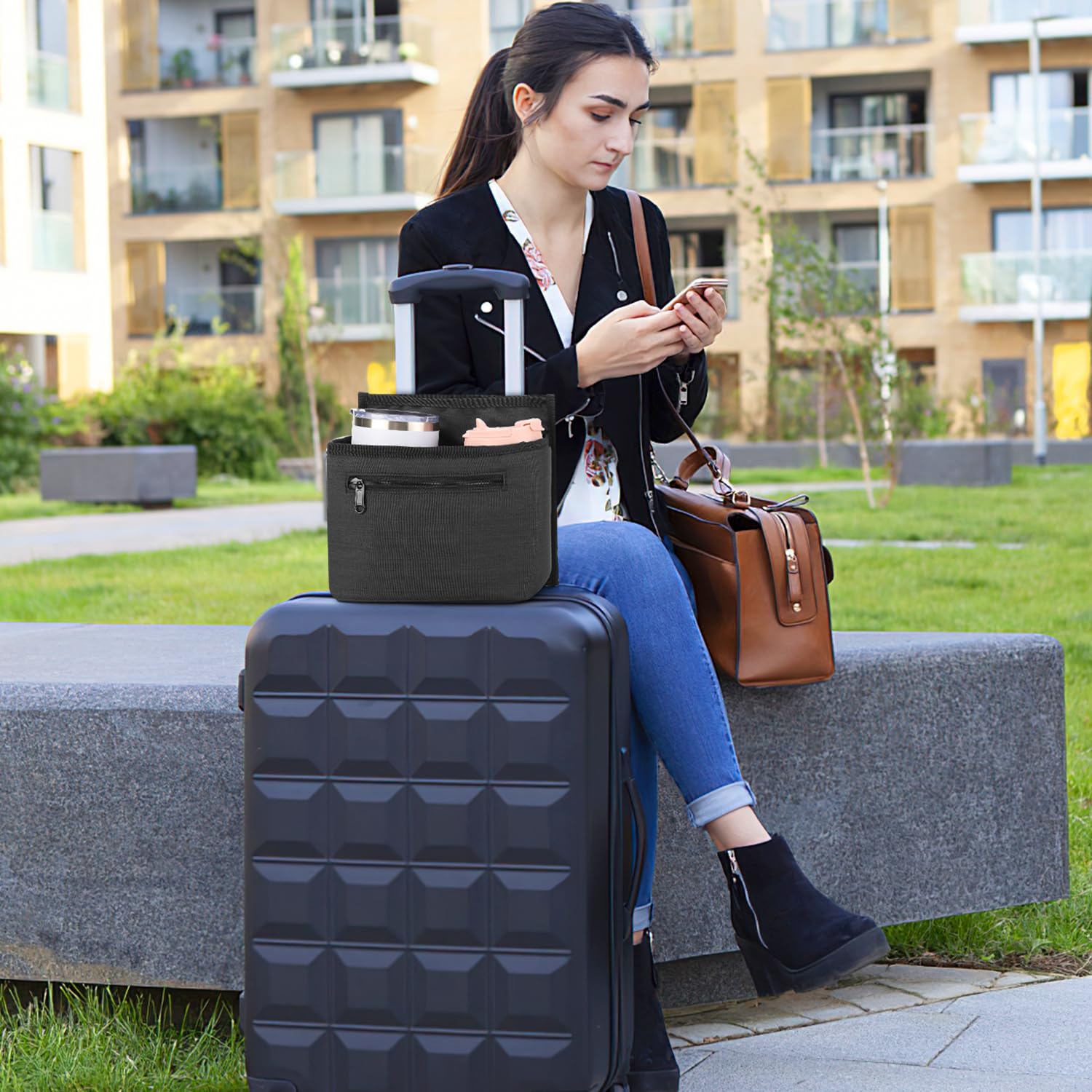 ZHCHG ZHCHG Luggage Travel Cup Holder Attachment for Suitcase Drink Carrier Caddy, Coffee Mug and Tumblers, Traveler Carry on Hands Free Accessory- Gifts for Flight Attendants Travelers Accessories- Black