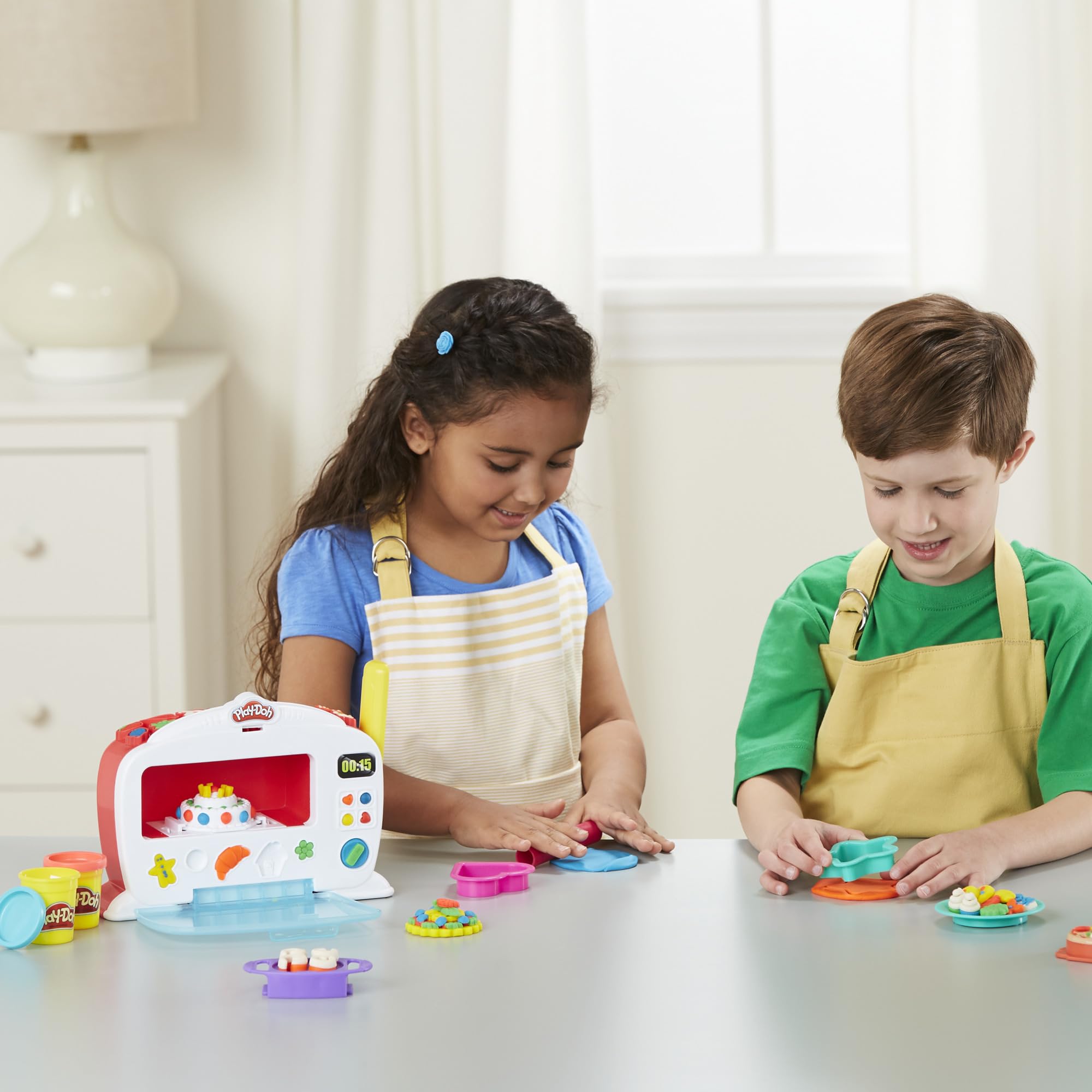 Play-Doh Kitchen Creations Magical Oven Play Food Set for Kids 3 Years and Up with Lights, Sounds, and 6 Colors (Amazon Exclusive)