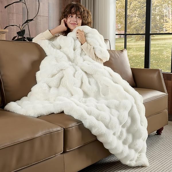 LOTUS KAREN FAUX FUR THROW BLANKET CREAM WHITE – BIG BUBBLE RABBIT FLUFF BLANKET FOR COUCH, SMALL FLUFFY FUZZY COZY BLANKET, THICK FURRY PLUSH SHAGGY BLANKETS, 50X60 INCHES