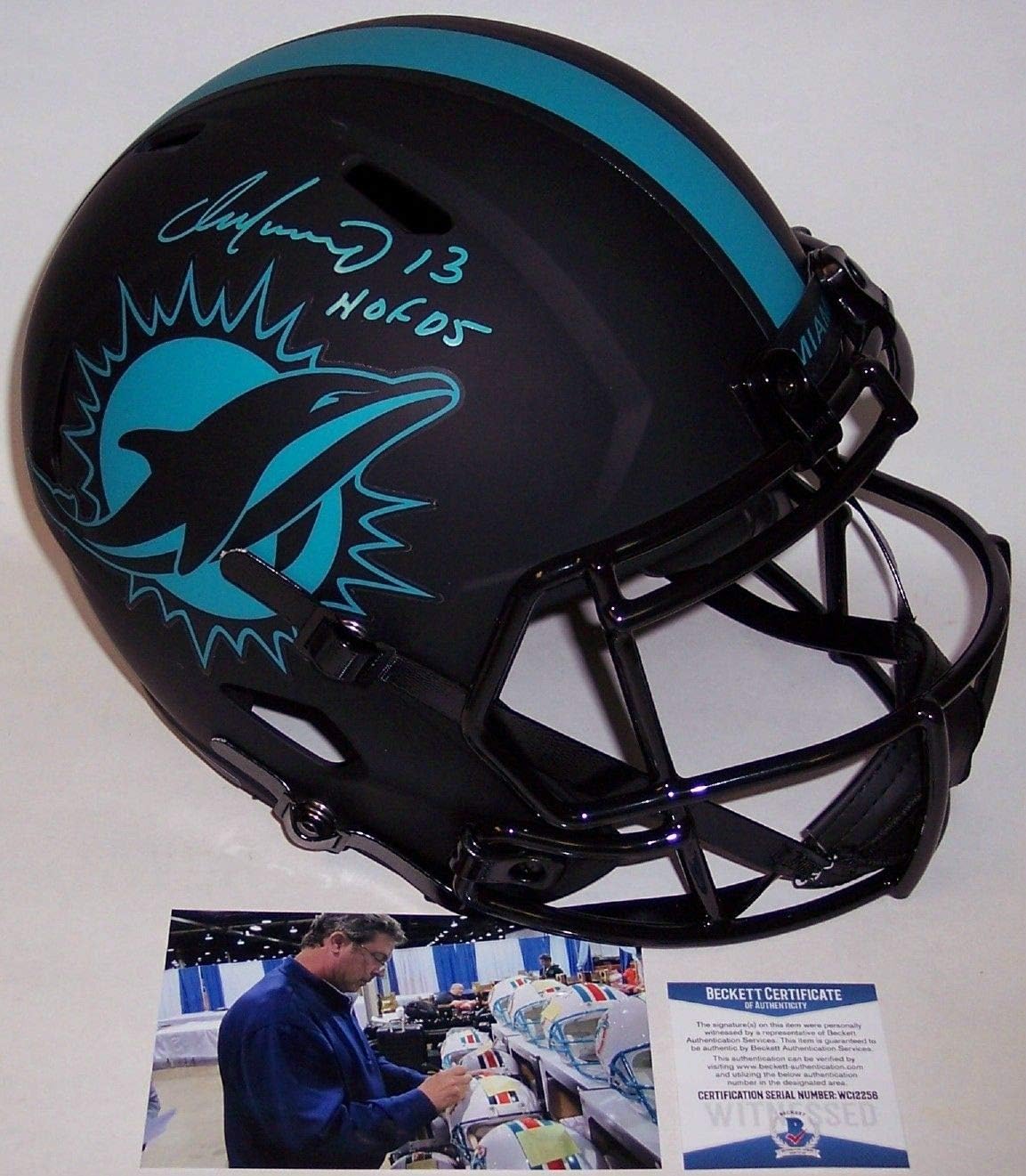 dan marino autographed mini helmet