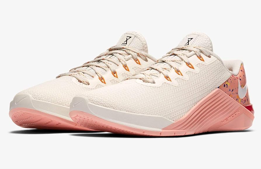 nike pink metcon