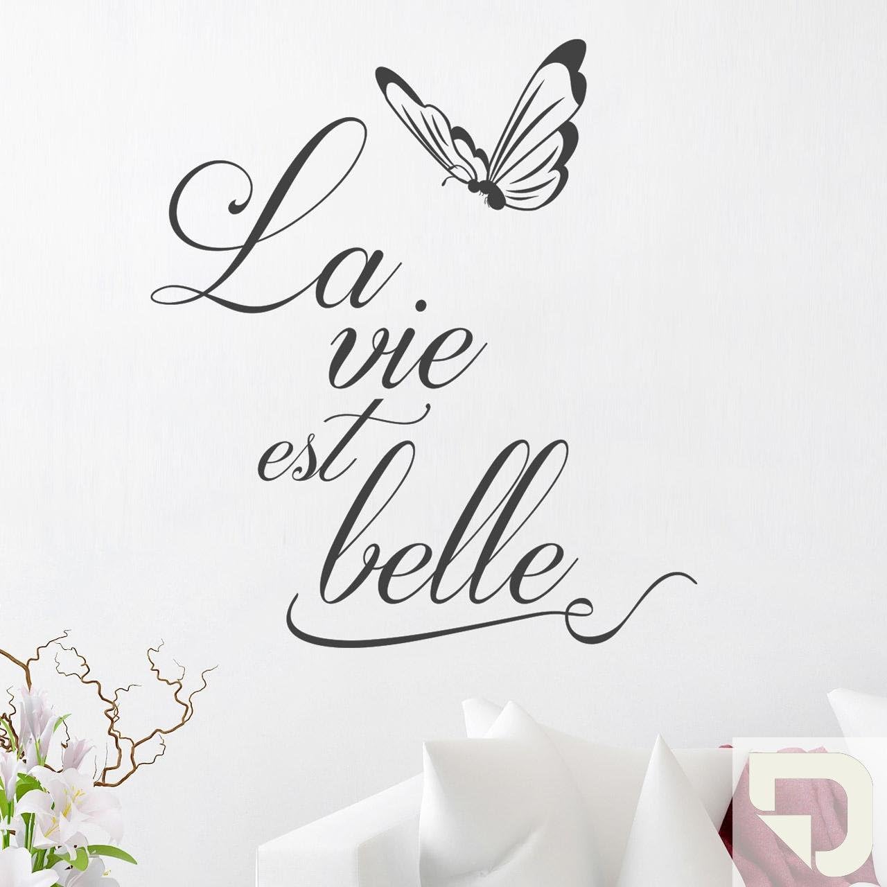DESIGNSCAPE® Wandtattoo Spruch La vie est belle mit Schmetterling Das