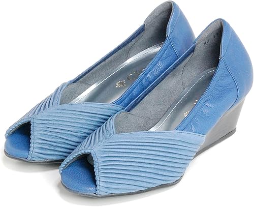 8.5 inches in shoe size