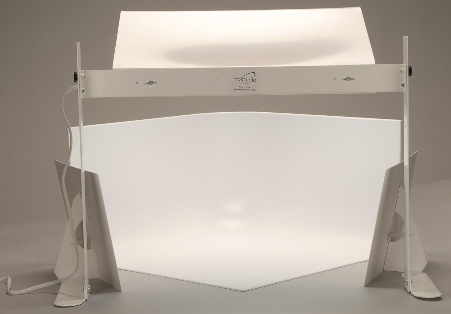 Light box for jewelry photography Affordable, Professional, Expensive