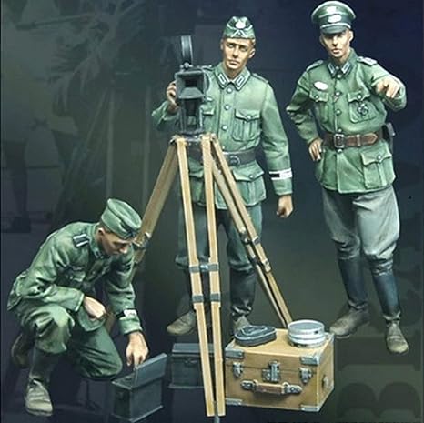 Amazon 1 35 Ww2 ドイツ軍 宣伝中隊 Propagandakompanie 3体 ソルジャー 未塗装 レジン製 組み立て キット フィギュア ガレージキット プラモデル 通販