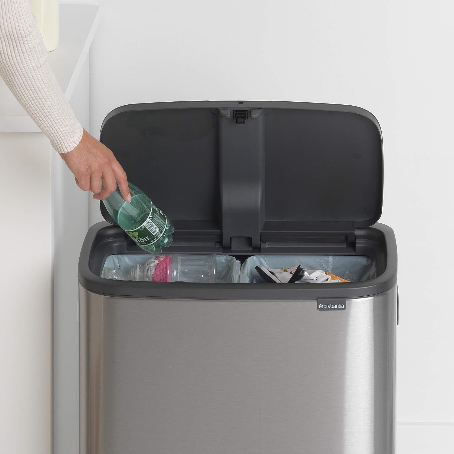 Brabantia Bo Touch Bin - 2 x 30L Inner Buckets (Matt Steel Fingerprint Proof) Large Waste/Recycling Kitchen Bin - Soft-touch - Image 5
