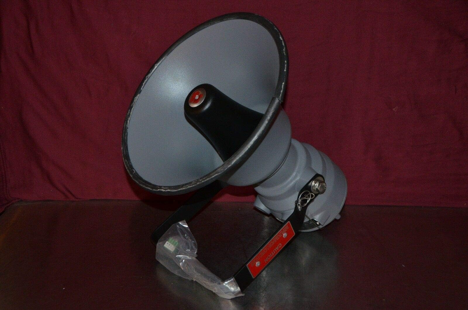 Federal Signal Explosion-Proof SelecTone Speaker Amplifier Model 300X 24 VAC/DC