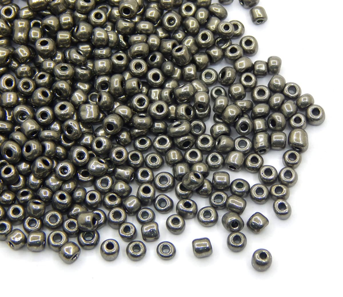 Perlin Seed Beads Glass Native American Seed Beads Pony Beads 3 mm 8/0 Mini Round Metallic Seed Beads 3300 Pieces in Antique Silver