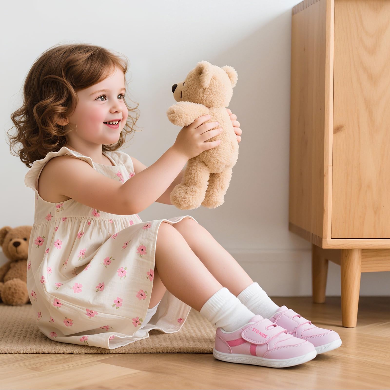 Toddler Wide Toe Box Barefoot Shoes Boys Girls Sneakers Kids Tennis Shoes Preschool Non Slip Lightweight Comfortable First Walking Shoes Running Outdoor Activities