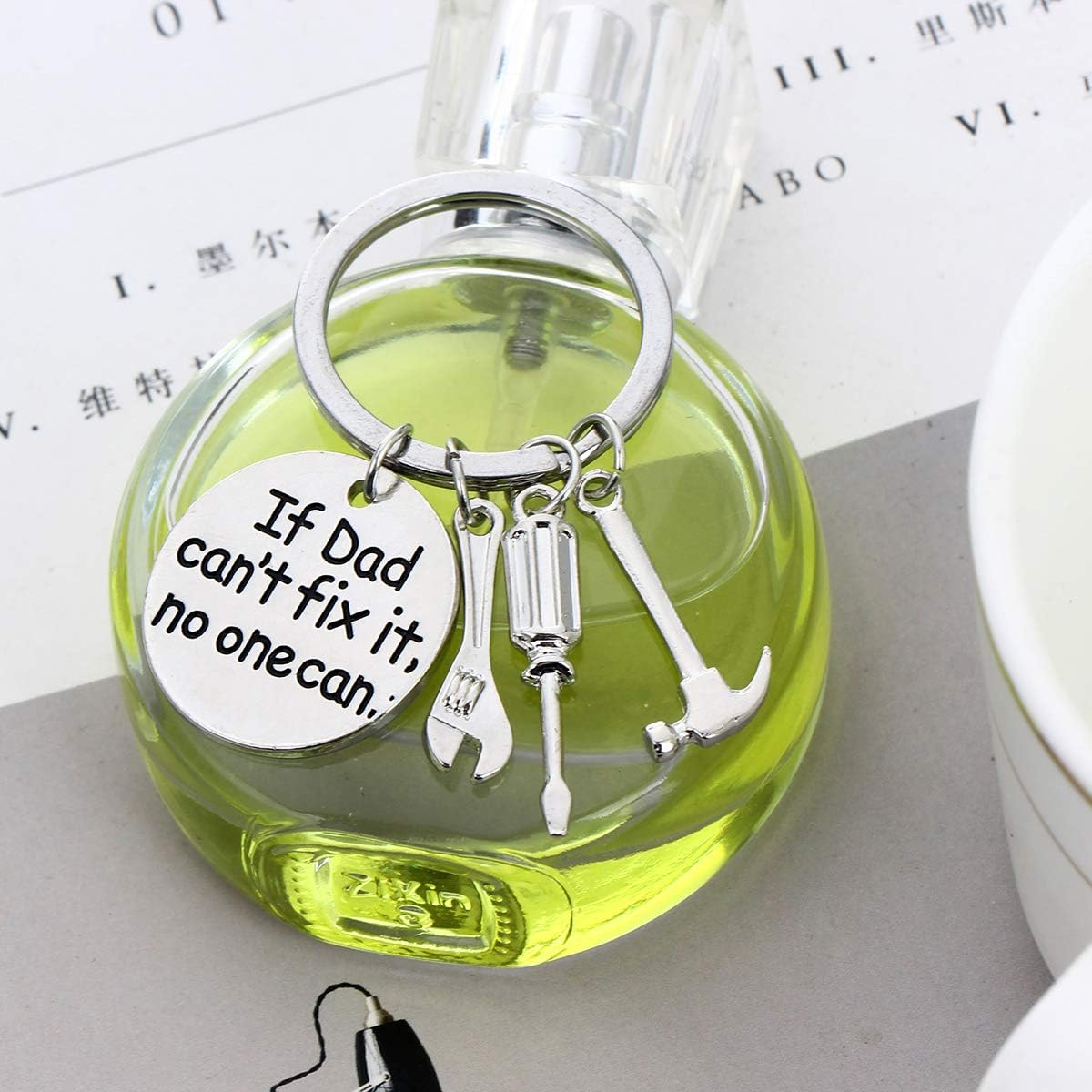 MADHAHEFU Dad Gifts From Son Daughter If Dad Can't Fix It No One Can Keychain For Men Appreciation Gifts For Father (If Dad Cant No One Can) - Image 4