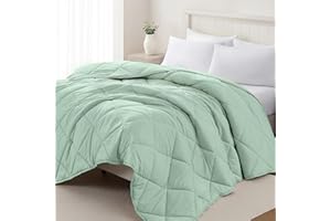 Homelike Moment Comforters Full Size - Sage Green Down Alternative Duvet Insert Bed Comforter Full, Lightweight Soft Quilted Bedding Comforter for All Season with Corner Tabs